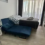 شقة Tango